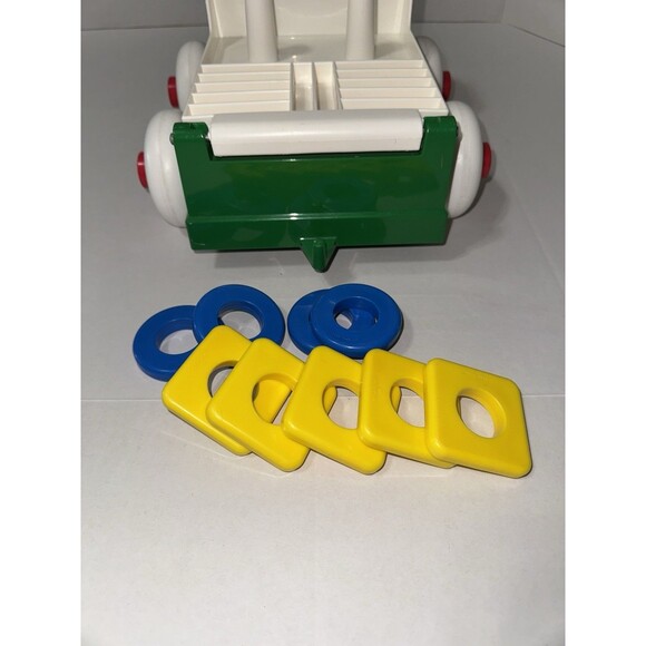 VTG Johnson & Johnson Green Plastic Toy Truck W Stackable Shapes 1983 Bears - Picture 5 of 6